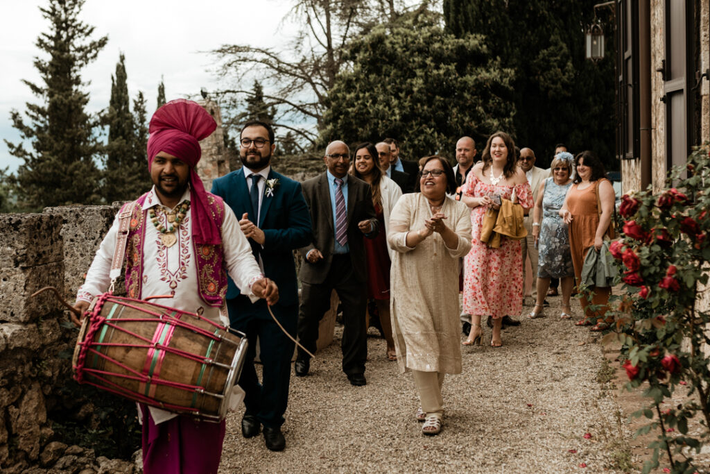 Destination Wedding in Tuscany Wedding in Tuscany destination wedding in italy destination wedding photographer destination wedding photographer in italy castello di badia wedding castello di badia best photographer in italy