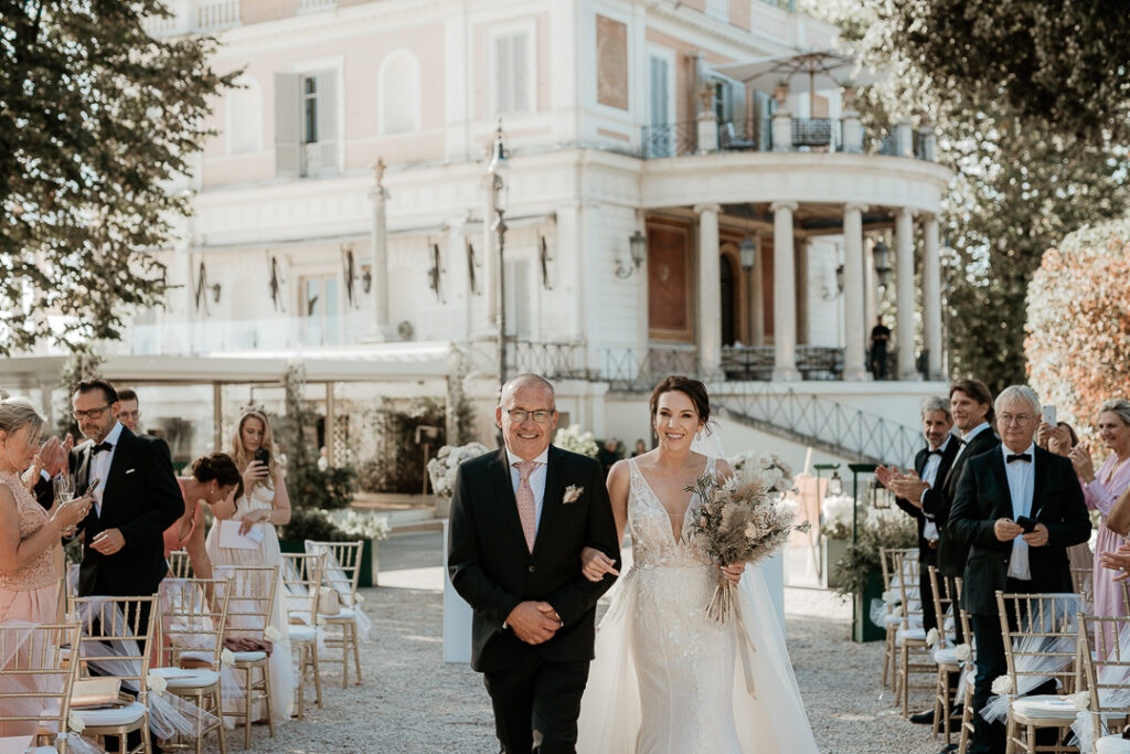 Destination Wedding Destination Wedding in Rome Destination Wedding in Italy Bride Groom Bridesmaids Rome Casina Valadier